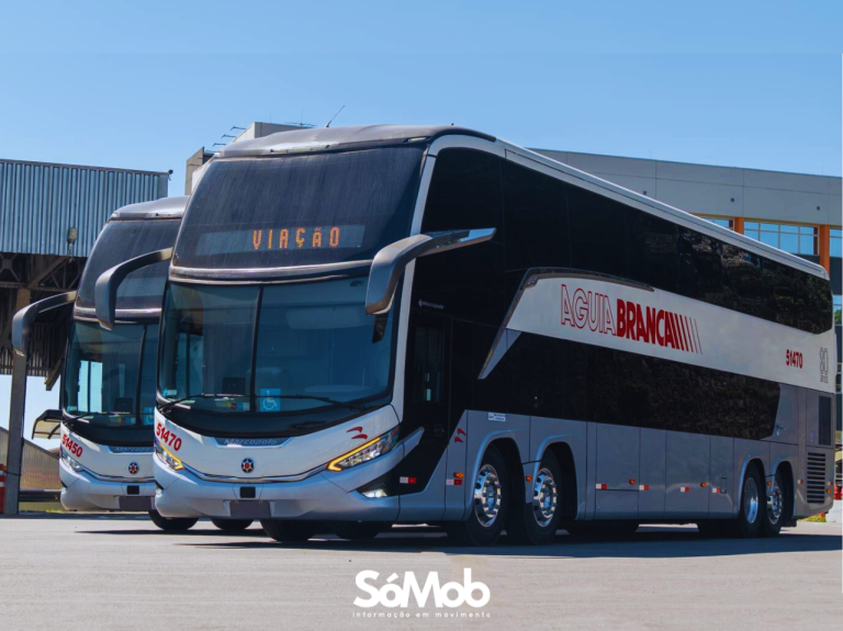 Águia Branca celebra 80 anos com ônibus de pintura histórica e visual retrô