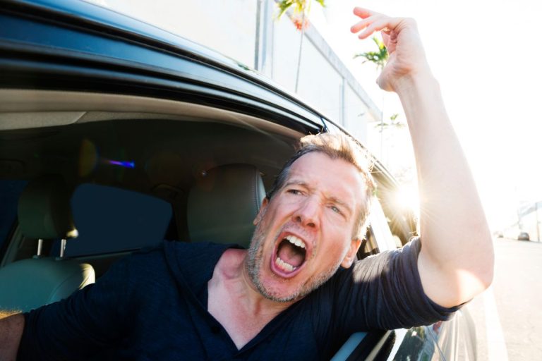 Agressividade no trânsito: lei e projetos que podem endurecer regras