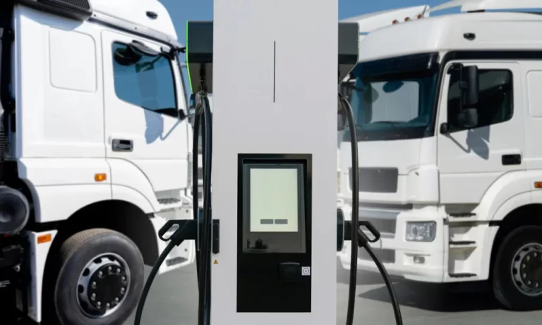 Caminhões elétricos crescem no Brasil, mas falta infraestrutura