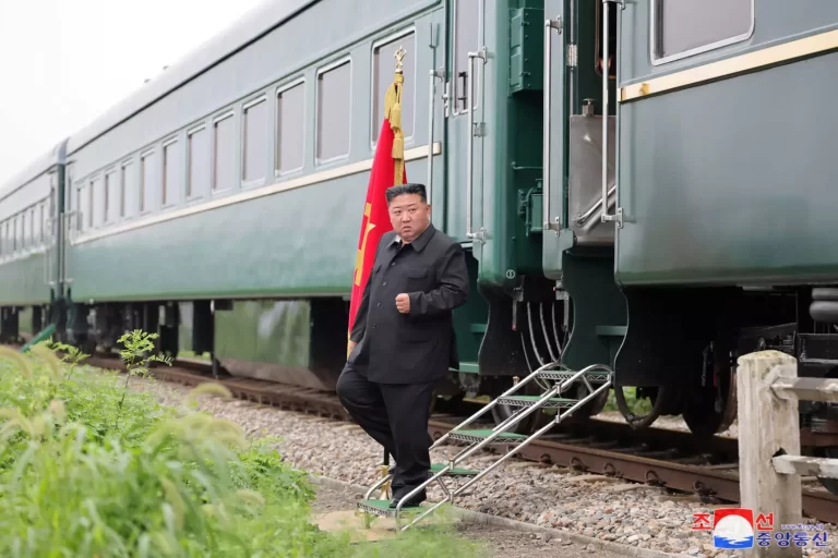Trem entre Pequim e Pyongyang volta a operar após 6 anos e reforça ligação entre China e Coreia do Norte