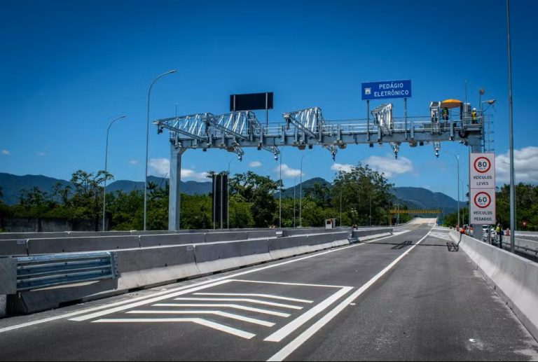 Falhas no pedágio eletrônico geram mais de 1,5 milhão de multas e governo promete solução