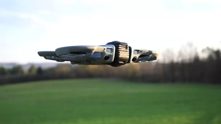 Drones já entregam café, comida e bebidas em parques públicos de Shenzhen