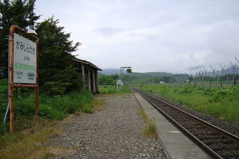 Trem no Japão operou por anos para apenas uma estudante e virou símbolo de mobilidade com propósito social
