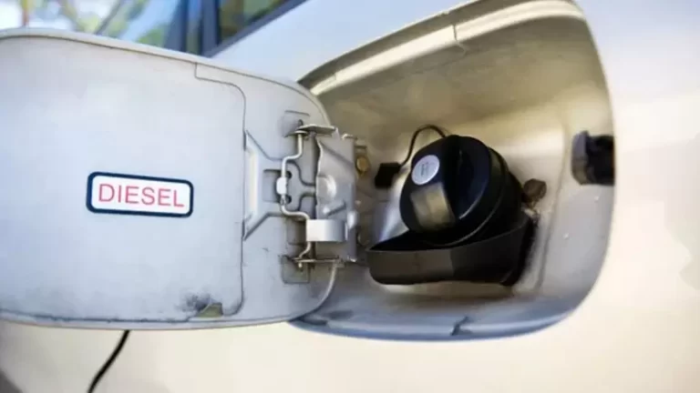 Diesel resiste entre usados na França, mas frota envelhecida revela declínio