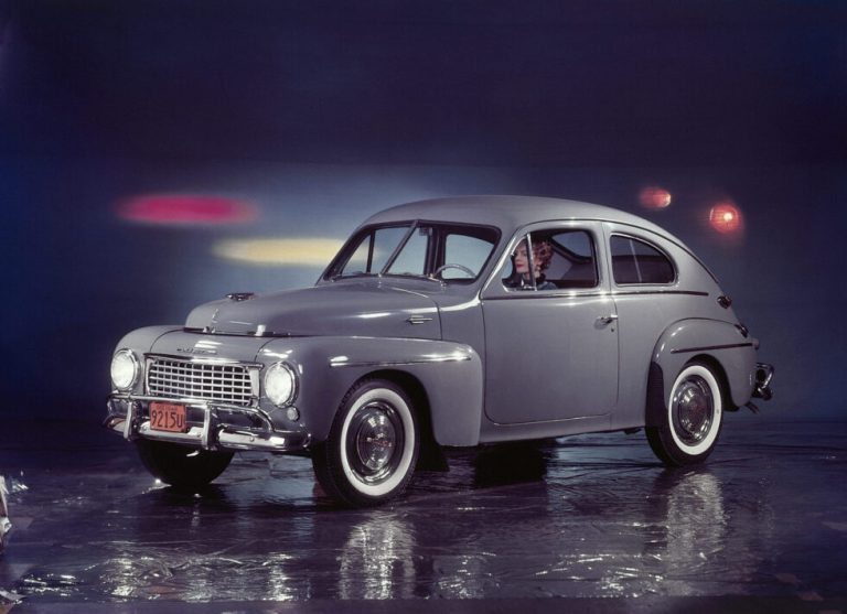 Volvo Cars completa 99 anos no setor automotivo