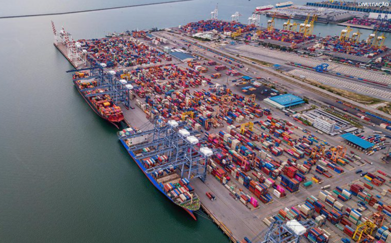 Navegação brasileira cresce em fevereiro e impulsiona economia