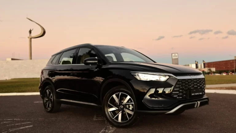 China acelera carros com inteligência artificial após plano de Pequim para reduzir dependência tecnológica