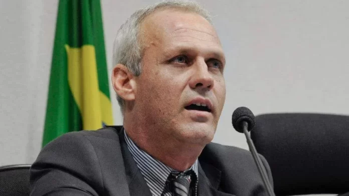 associacao-ve-retaliacao-apos-exoneracao-de-secretario-nacional-3228550-article