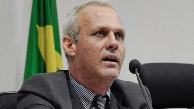 Secretário é demitido após BYD aparecer em lista suja de trabalho escravo