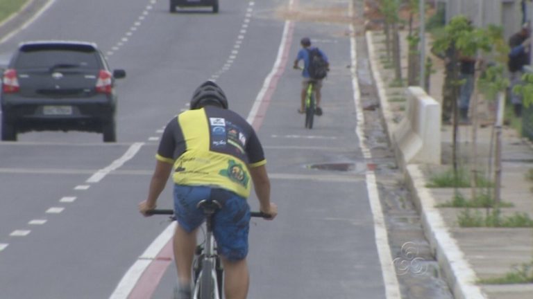 Comissão aprova novas regras entre carros e bicicletas