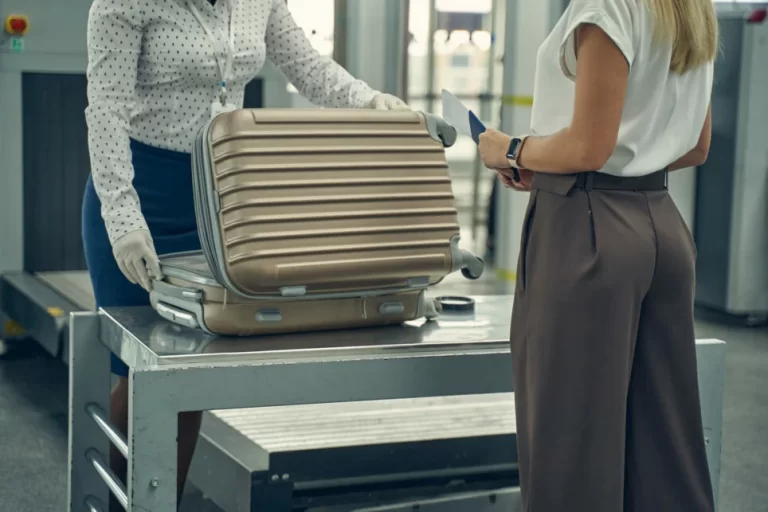 Comissão aprova inspeção de bagagens em voos domésticos em aeroportos maiores
