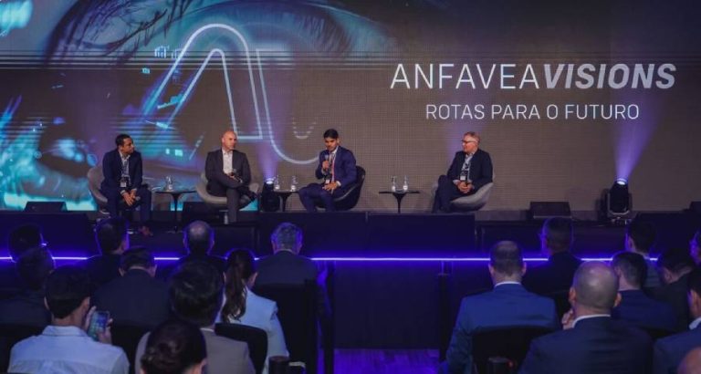Indústria automotiva brasileira enfrenta pressão internacional, aponta debate da Anfavea