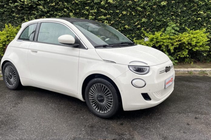 fiat-500e-foto-nicole-santanagaragem360
