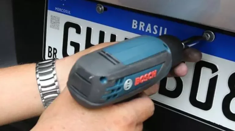Projeto quer fazer placa acompanhar o motorista, e não mais o veículo