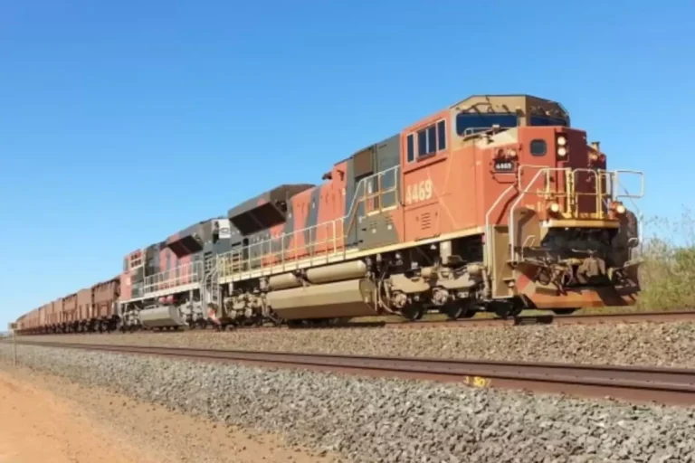 Com 682 vagões e mais de 7 km, maior trem da história continua imbatível