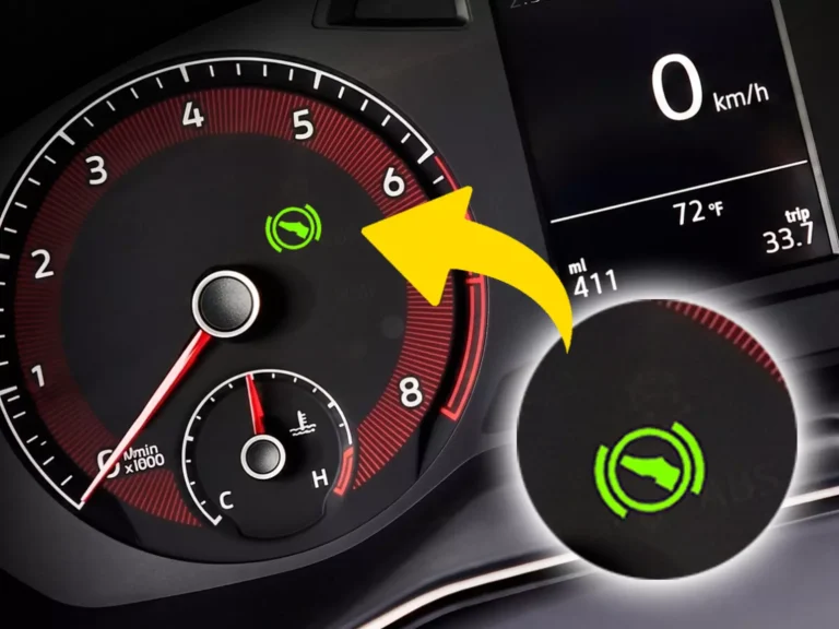 Luz em formato de sapato nos carros automáticos indica que o motorista deve pressionar o freio