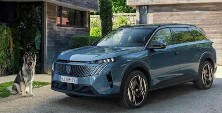 Peugeot apresenta conceito de SUV elétrico pensado para o bem-estar dos cães