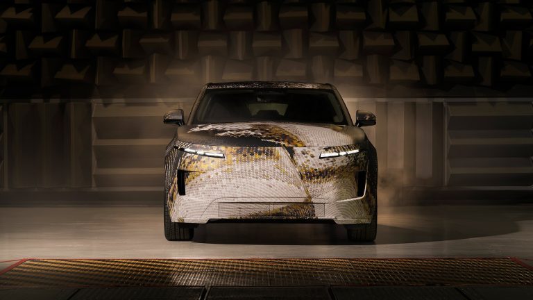 Range Rover revela primeiras imagens do novo GT elétrico, quinto modelo da marca