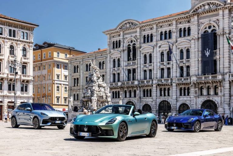 Maserati apresenta novos GranTurismo, GranCabrio e Grecale em evento na Itália