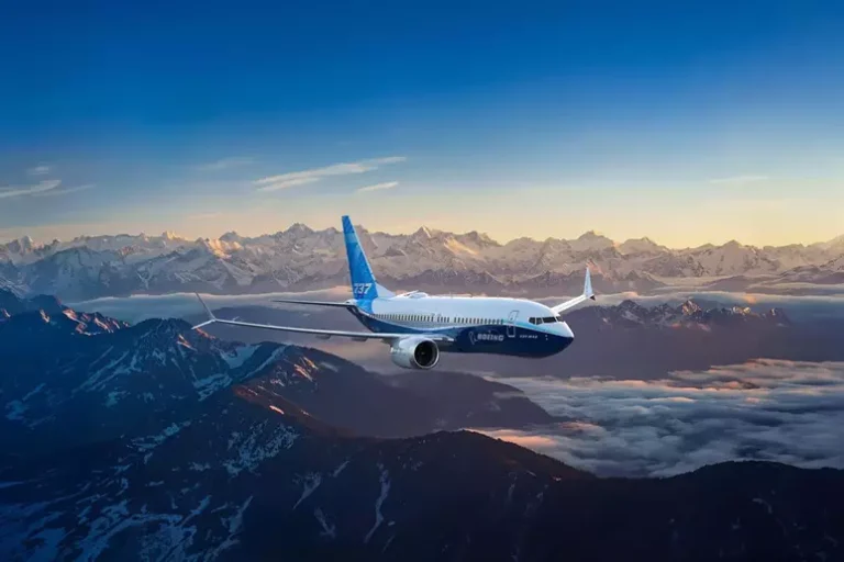 Boeing 737-7 é certificado nos EUA e pode ampliar opções de rotas aéreas de menor demanda