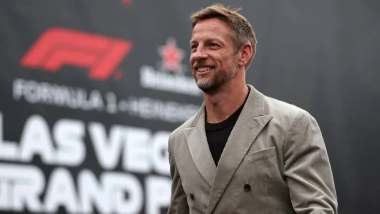 Jenson Button e Ben Collins entram em nova plataforma de streaming voltada para fãs de carros
