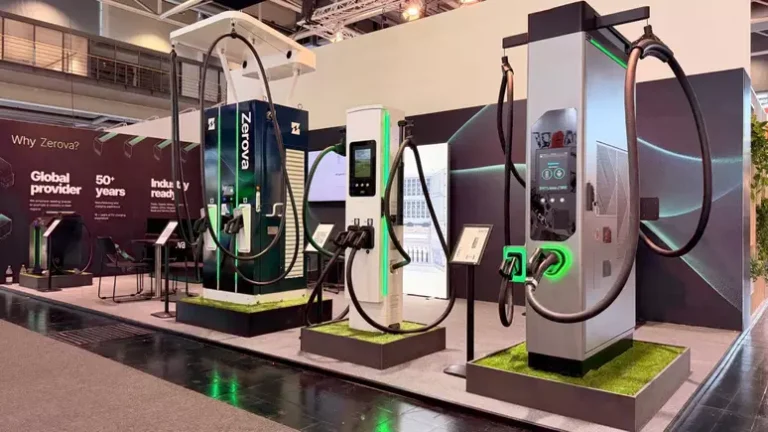 Zerova apresenta carregador de até 1.440 kW para caminhões e ônibus elétricos