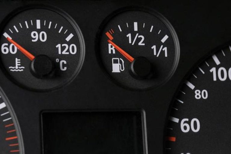 Etanol fica abaixo de 61% do preço da gasolina em três capitais