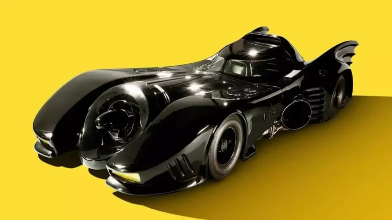 Batmóvel usado em Batman: O Retorno pode ser vendido por até US$ 7 milhões