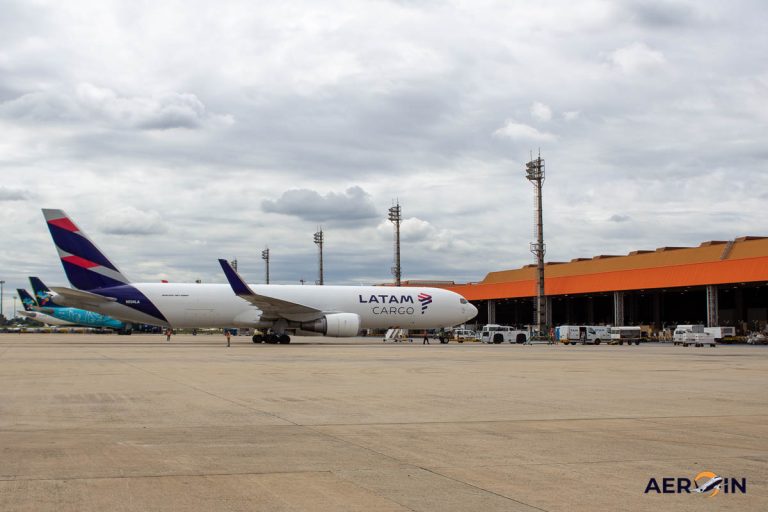 Viracopos e aeroporto de Liège firmam parceria para ampliar voos cargueiros entre Brasil e Europa
