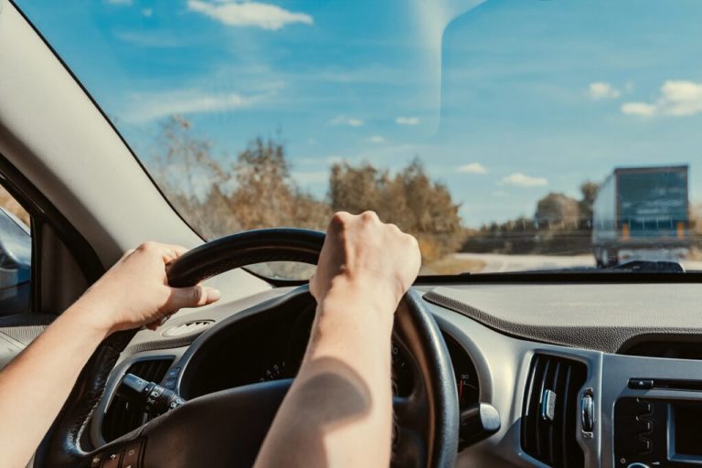 Colisões frontais e tombamentos estão entre os acidentes mais graves nas rodovias